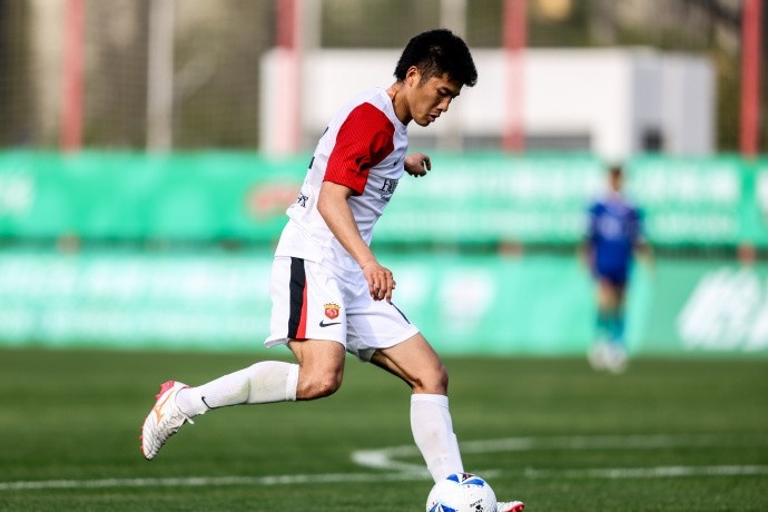 九游下载-中乙第二轮，上海海港富盛经开队2-1海门珂缔缘队，取得两连胜